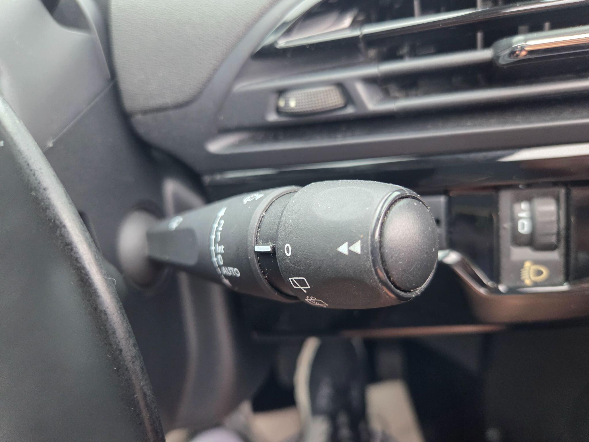 Citroen C4 Picasso view 12