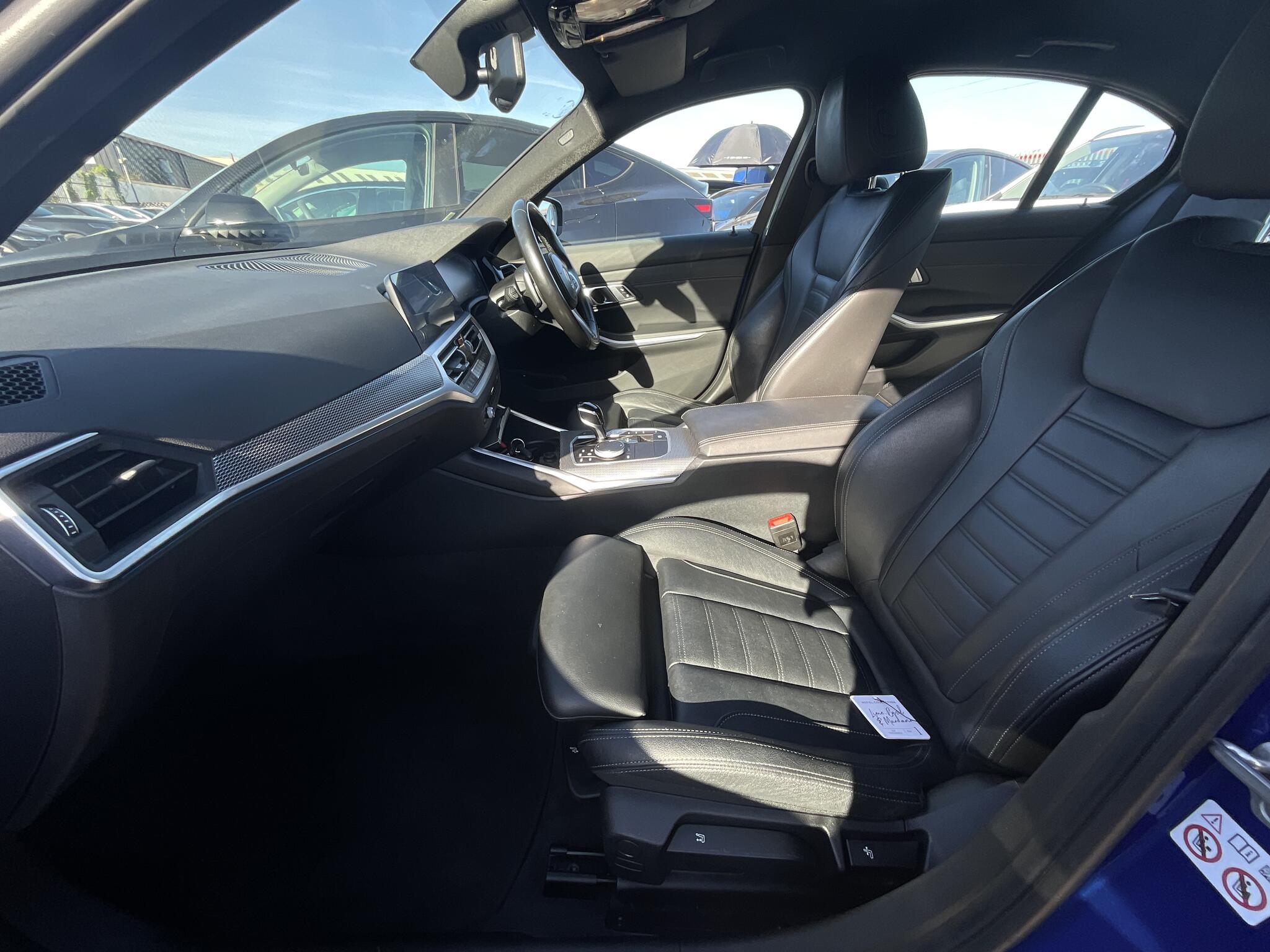 BMW 3 Series view 15