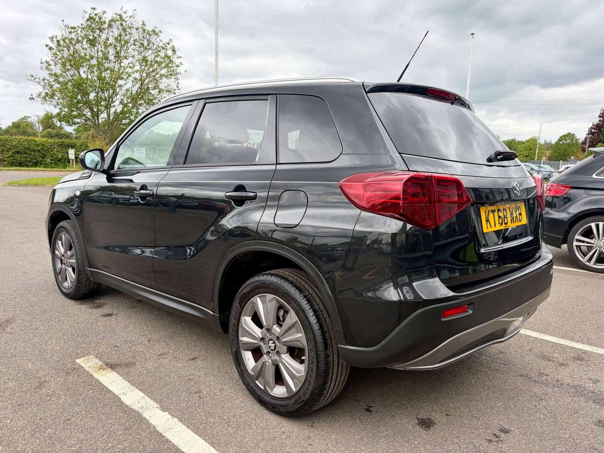 Suzuki Vitara view 6