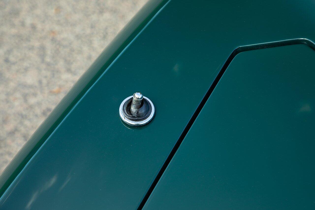 Alfa Romeo Giulia view 60