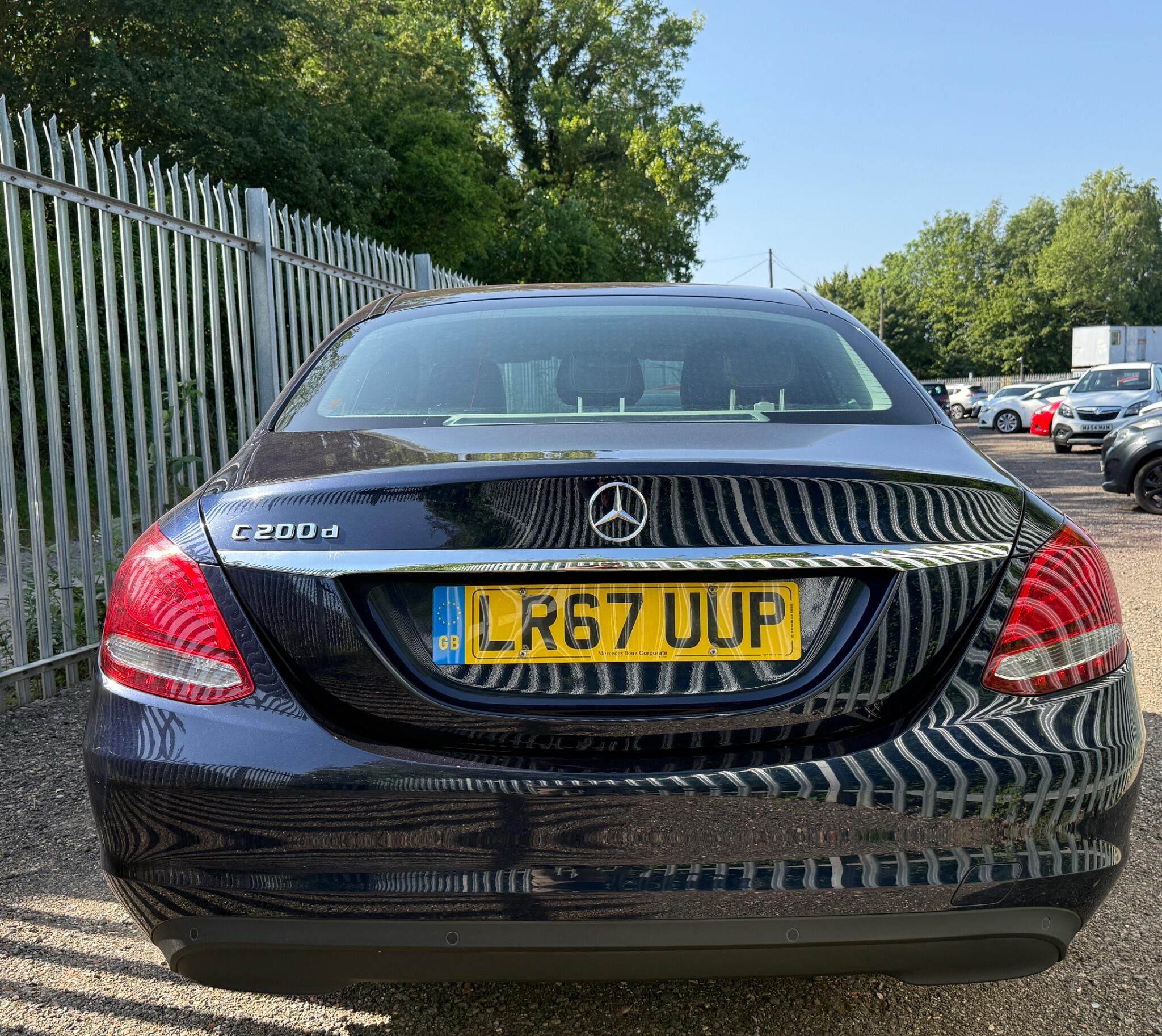2017 Mercedes-Benz C Class image 14