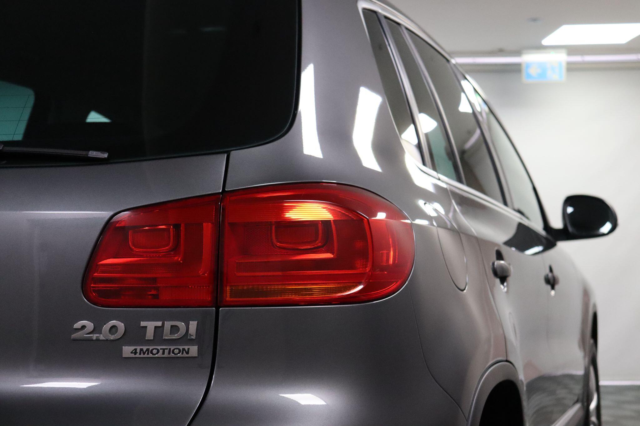 Volkswagen Tiguan view 23