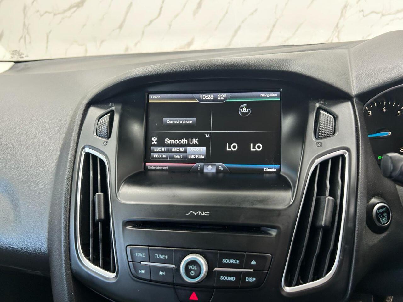 Ford Focus view 16