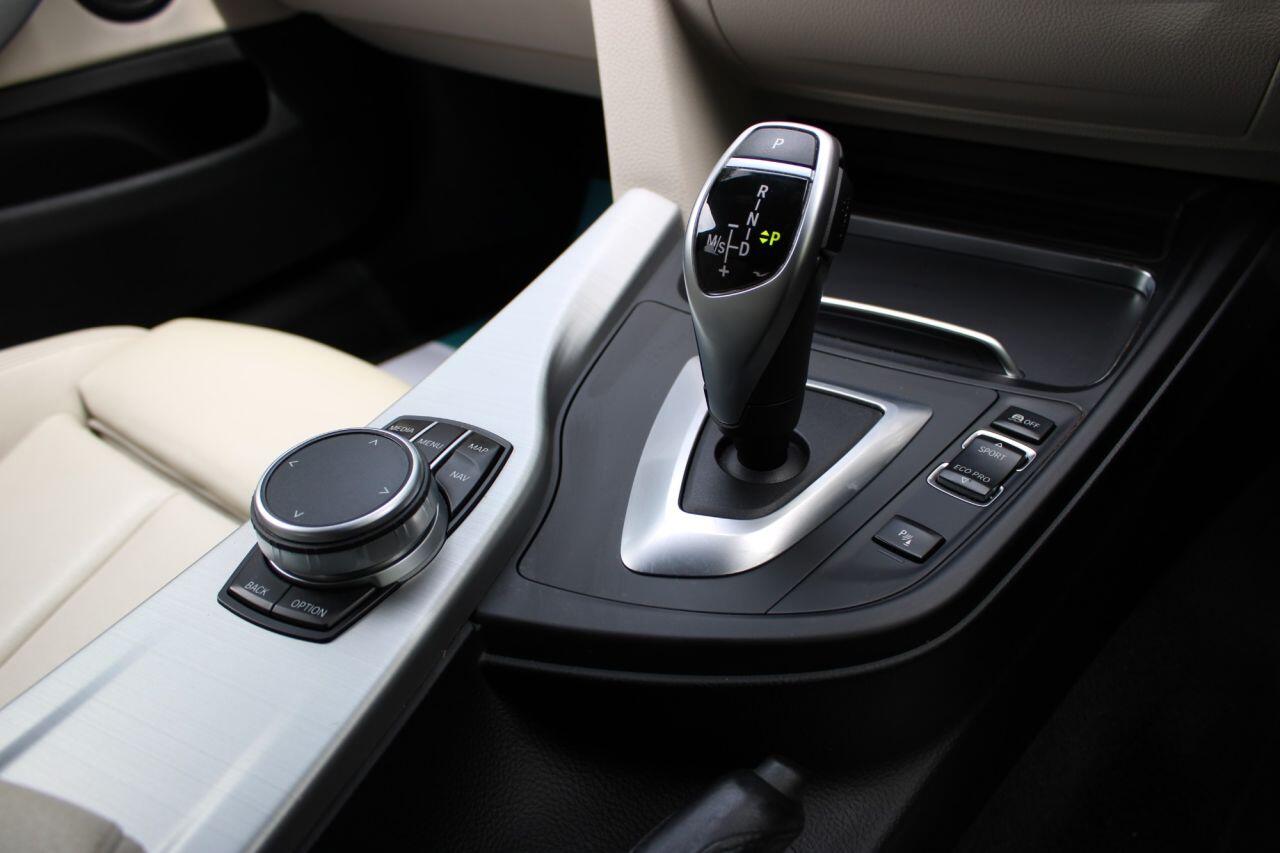 BMW 4 Series view 24