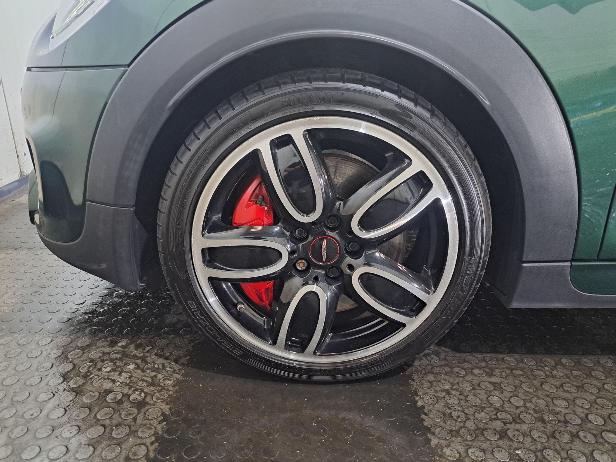 Mini Cooper view 30
