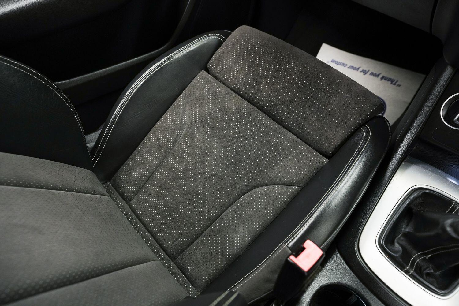 Audi Q3 view 21