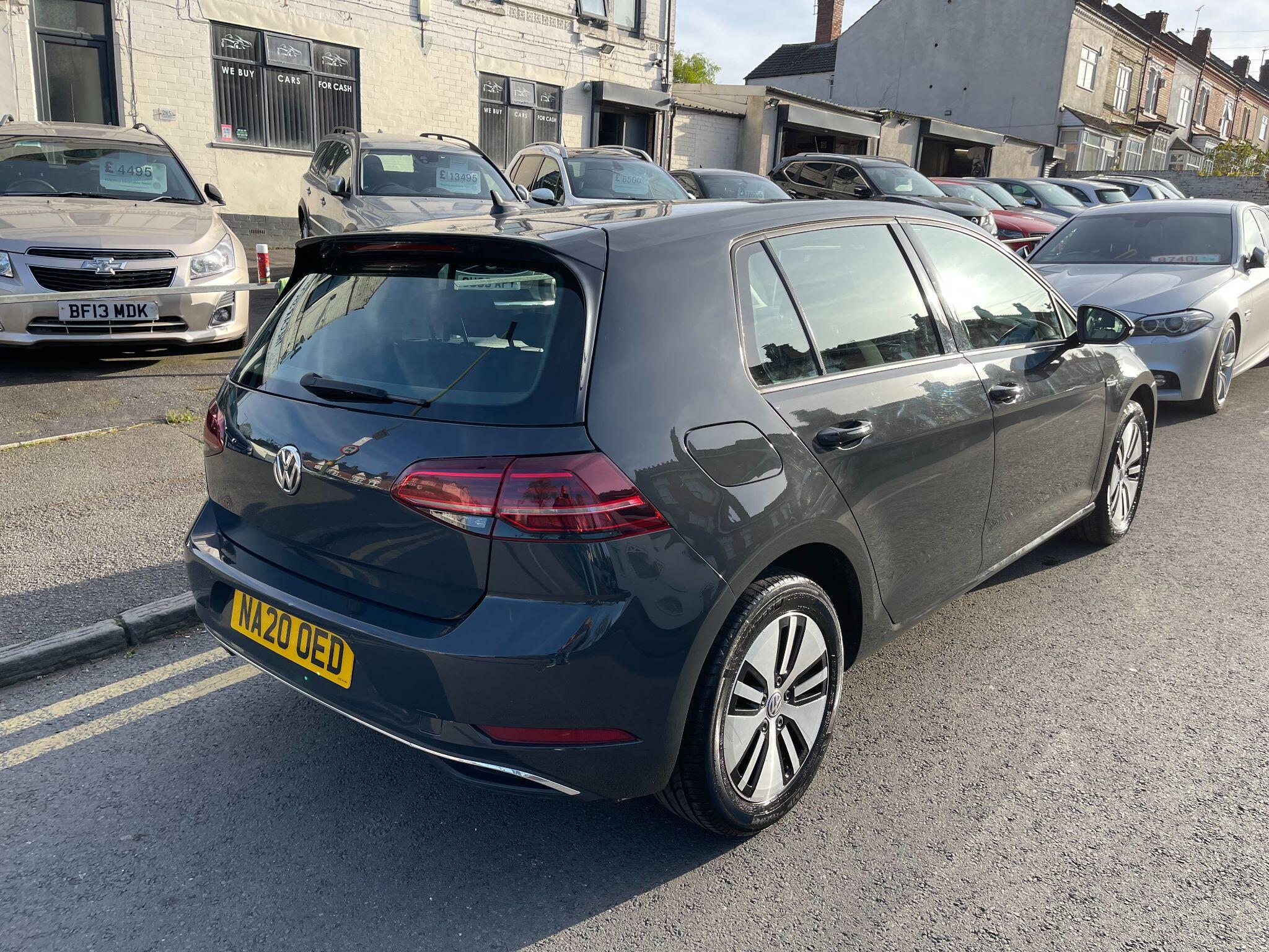Volkswagen E-Golf view 14
