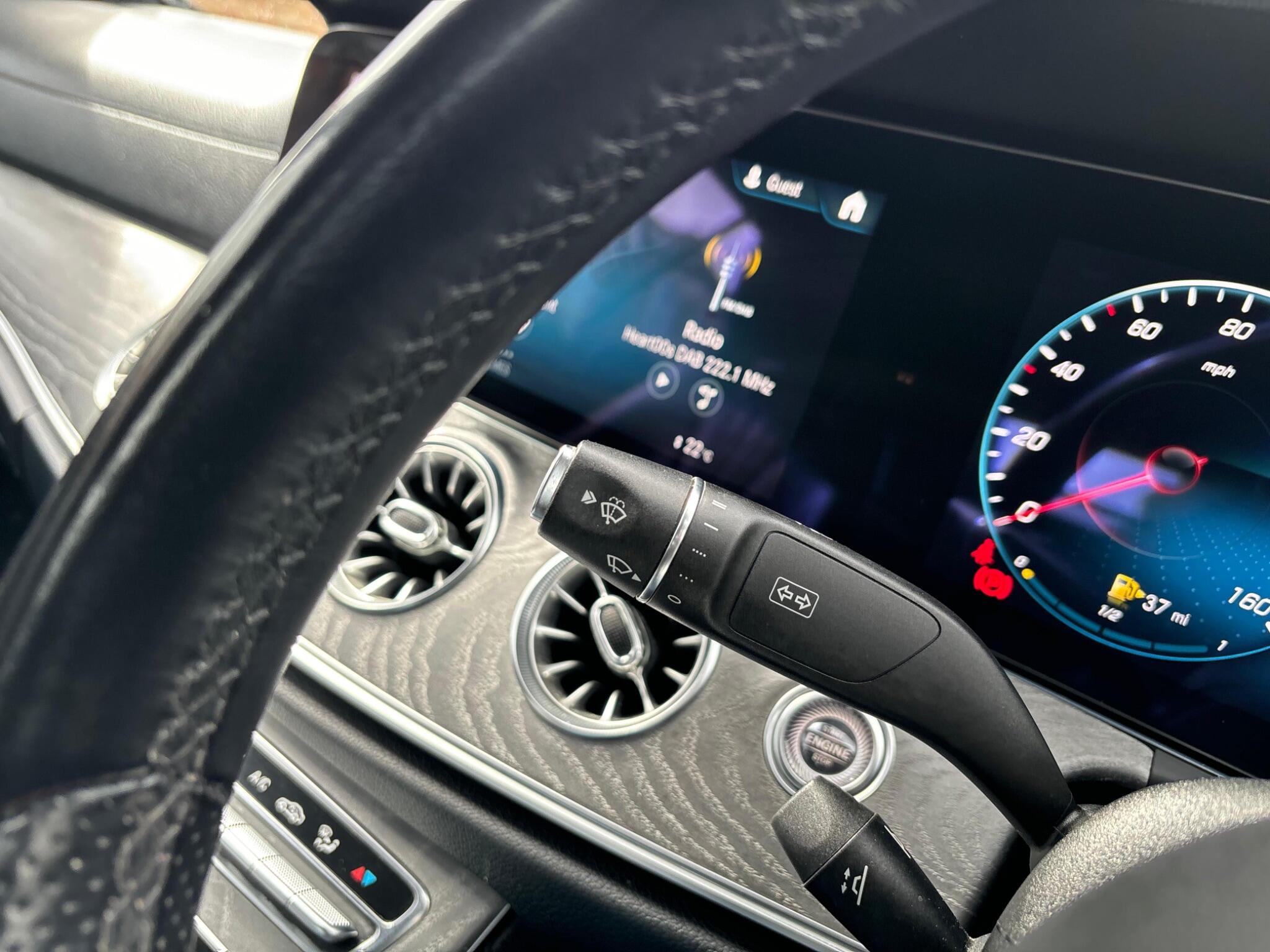 Mercedes-Benz E Class view 25