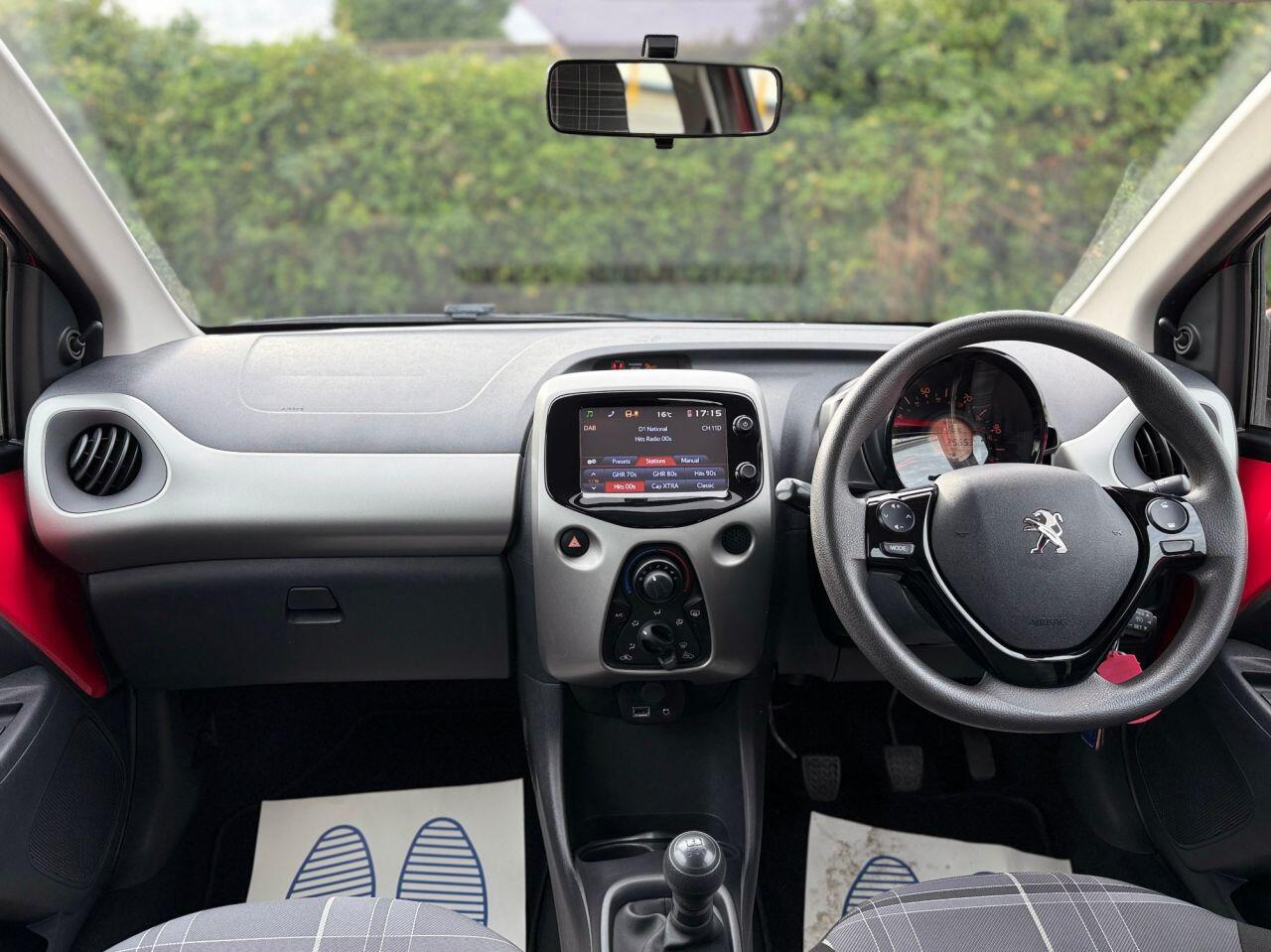 Peugeot 108 view 14