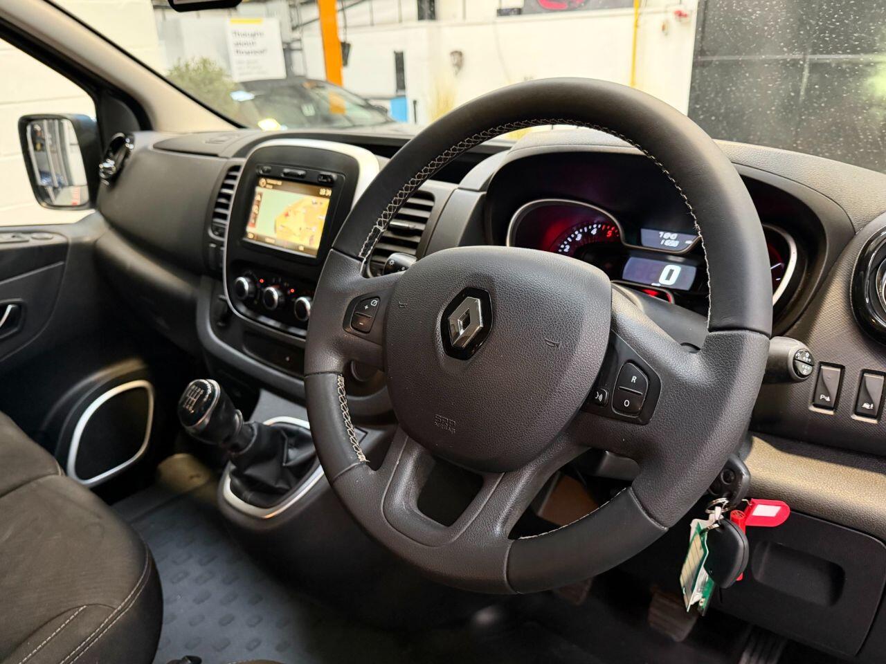 Renault Trafic view 10