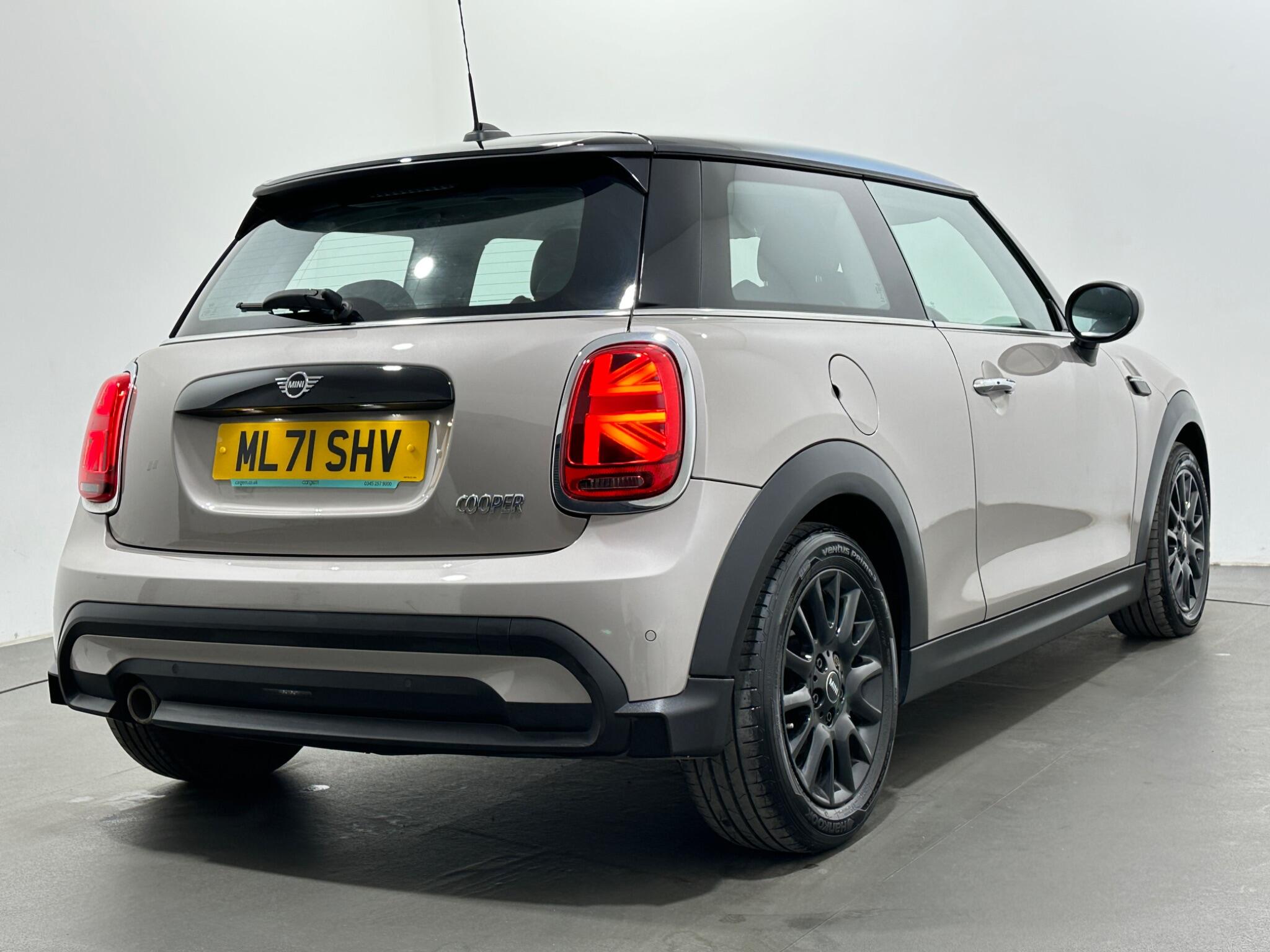 Mini Hatch view 45