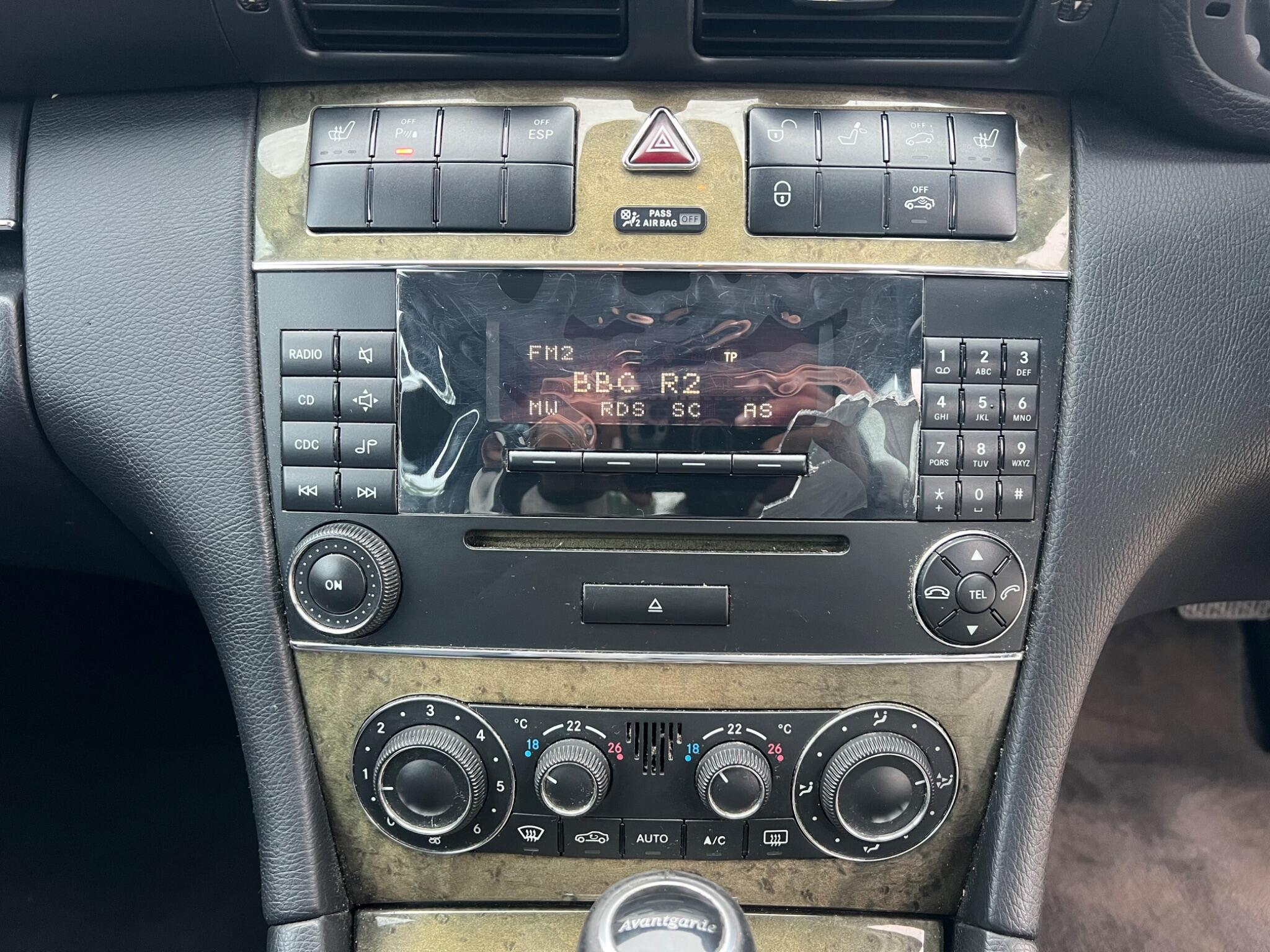 Mercedes-Benz C-Class view 40