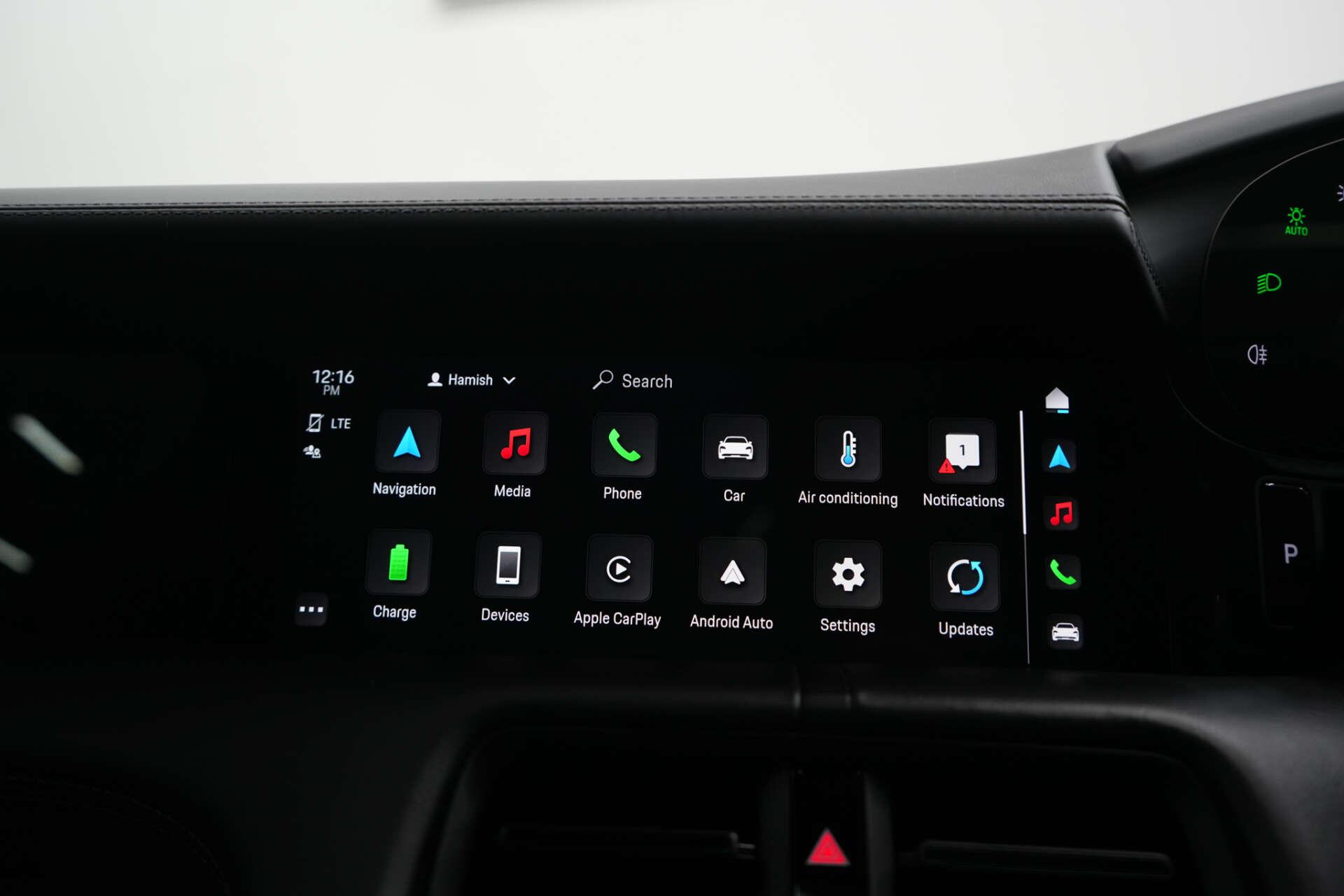Porsche Taycan view 29