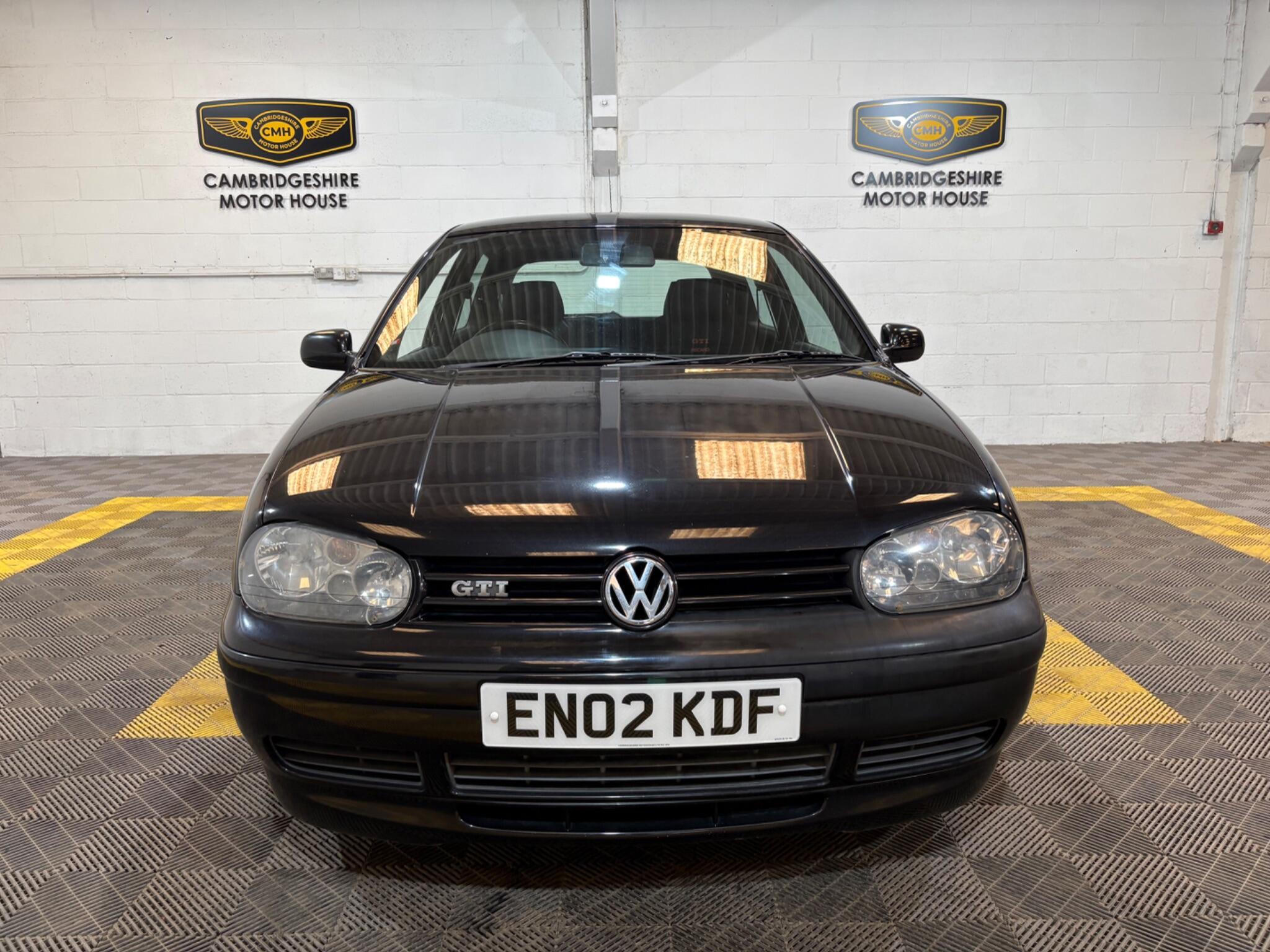 Volkswagen Golf view 5