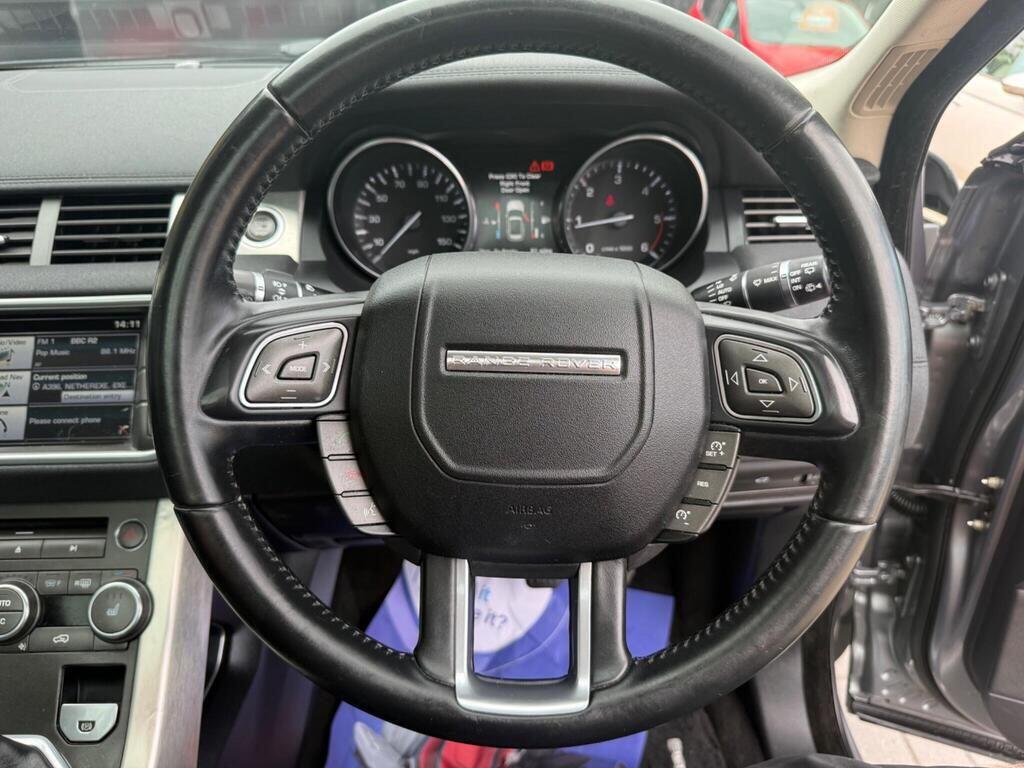 Land Rover Range Rover Evoque view 21