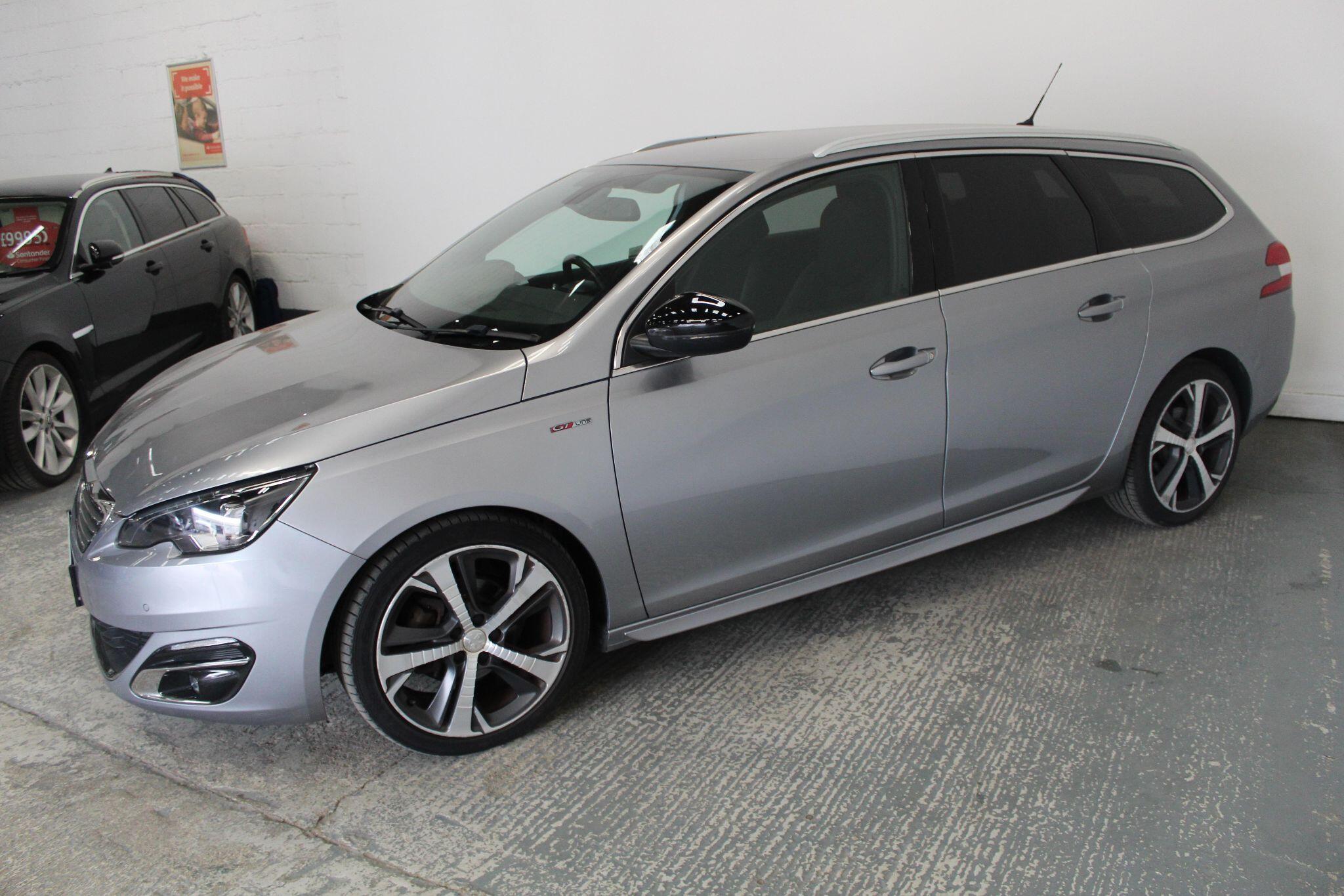 Peugeot 308 view 5