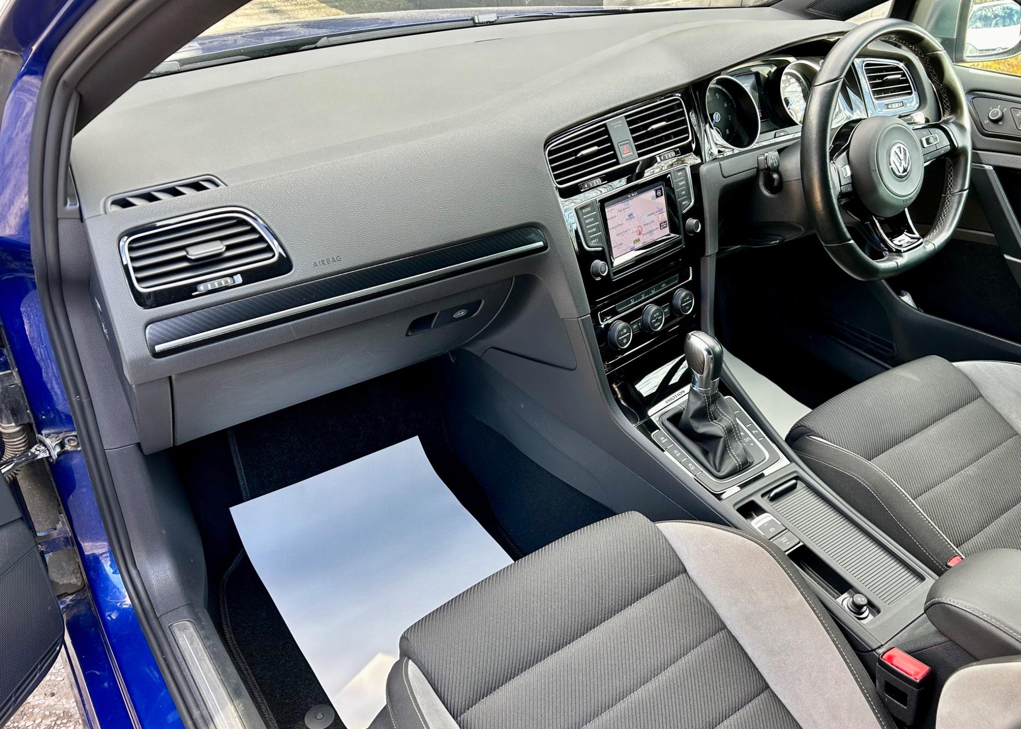 Volkswagen Golf view 14