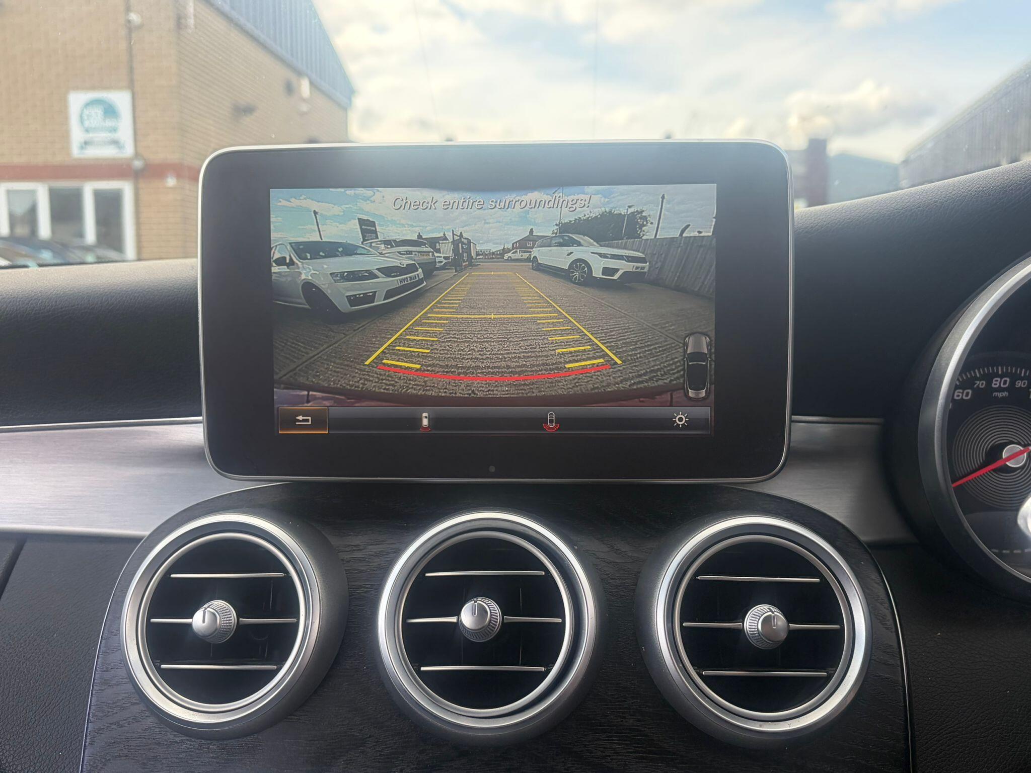 Mercedes-Benz C-Class view 21