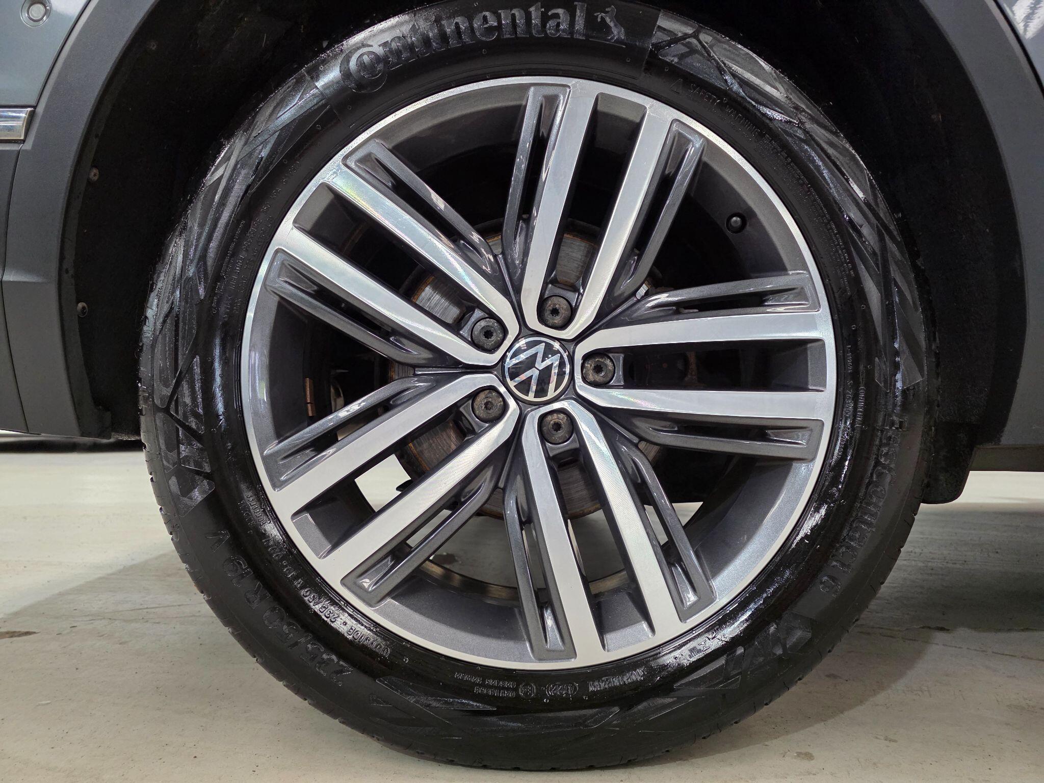 Volkswagen Tiguan Allspace view 36