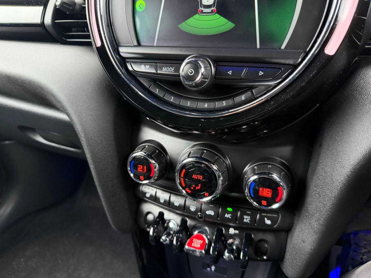 Mini Cooper view 26