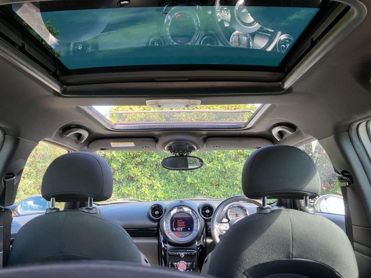 Mini Countryman view 25