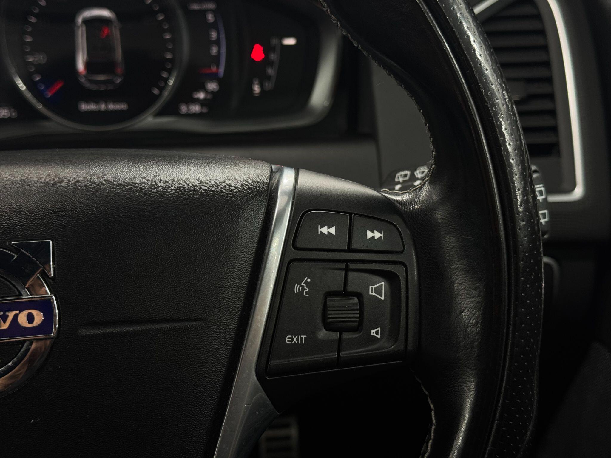 Volvo XC60 view 41
