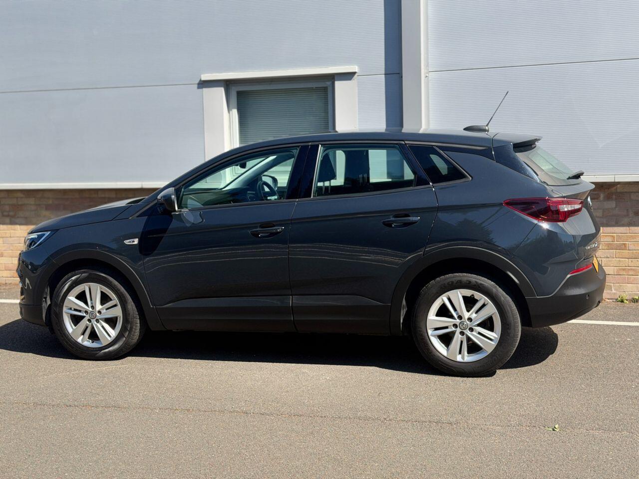 Vauxhall Grandland X view 33
