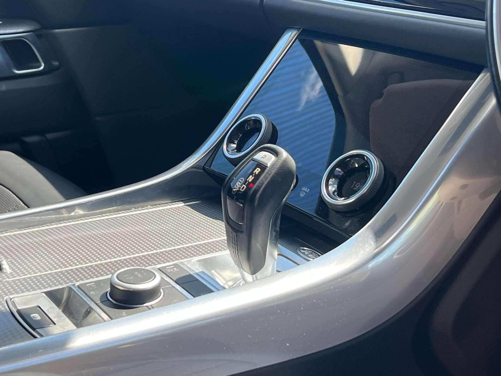 Land Rover Range Rover Sport view 21