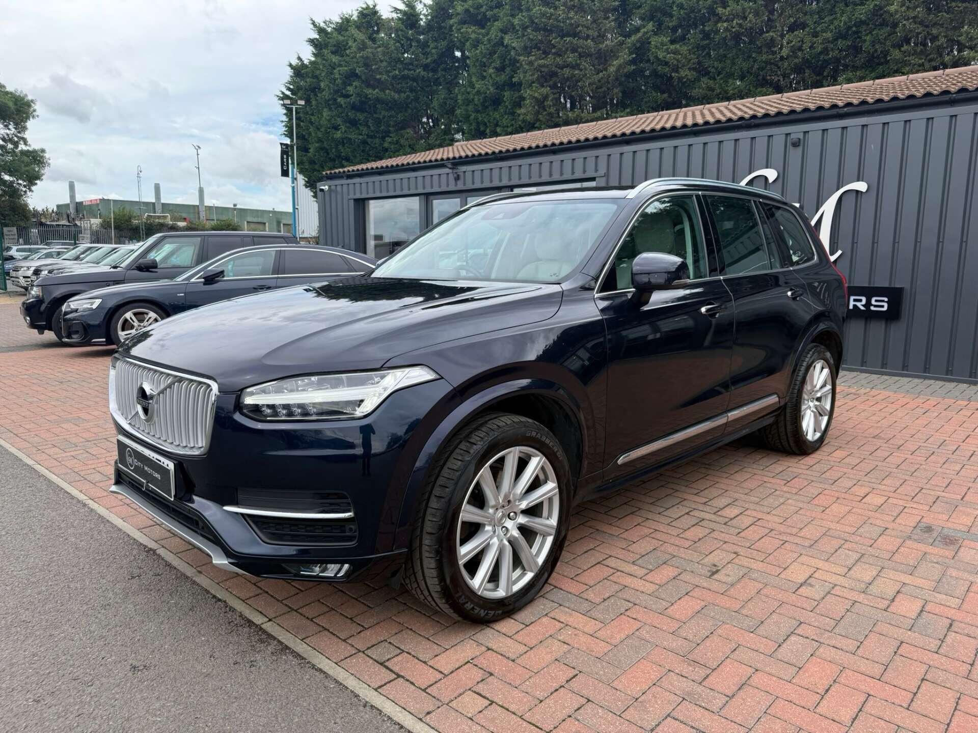 Volvo XC90 view 14
