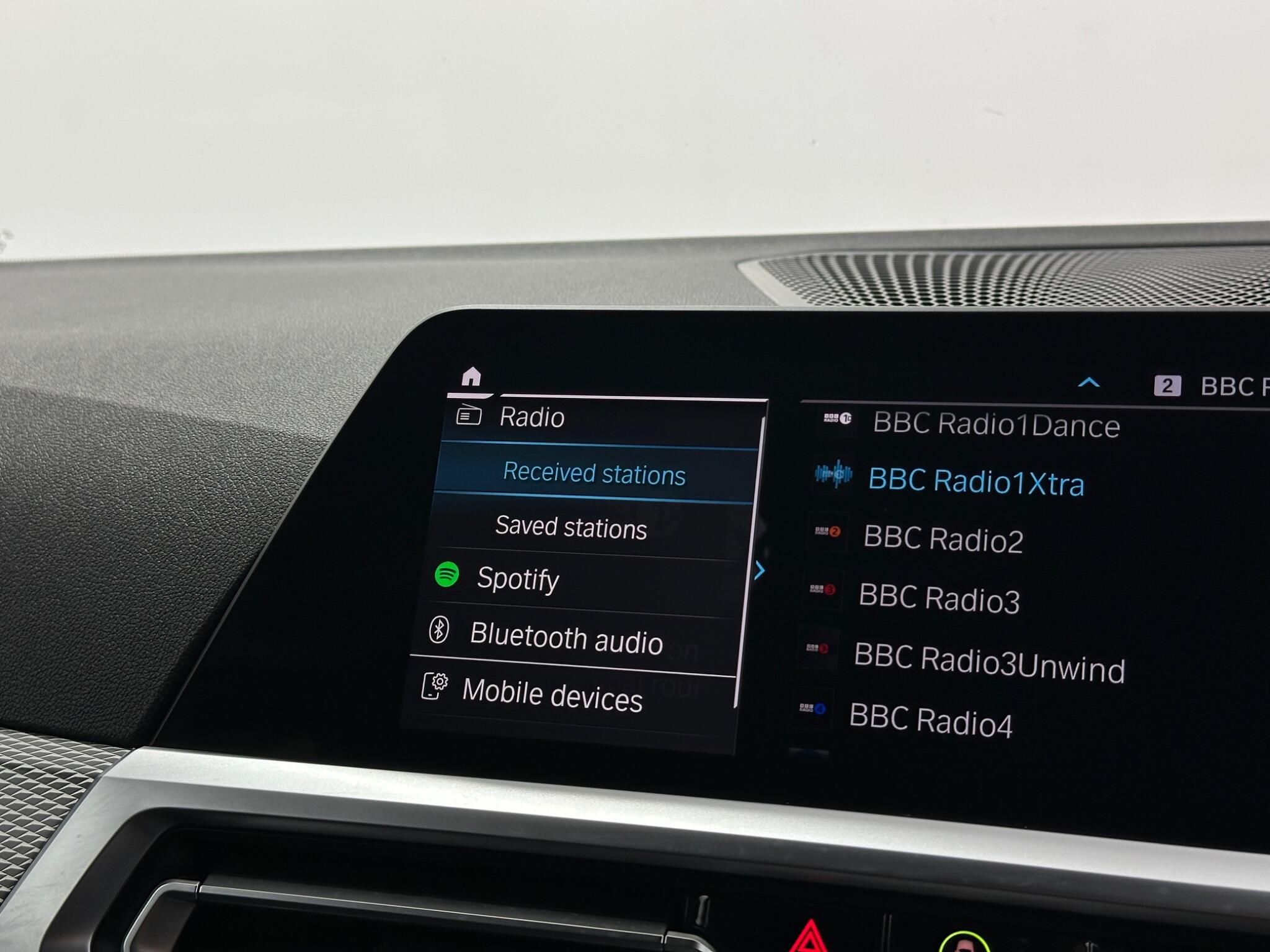BMW 3 Series view 28
