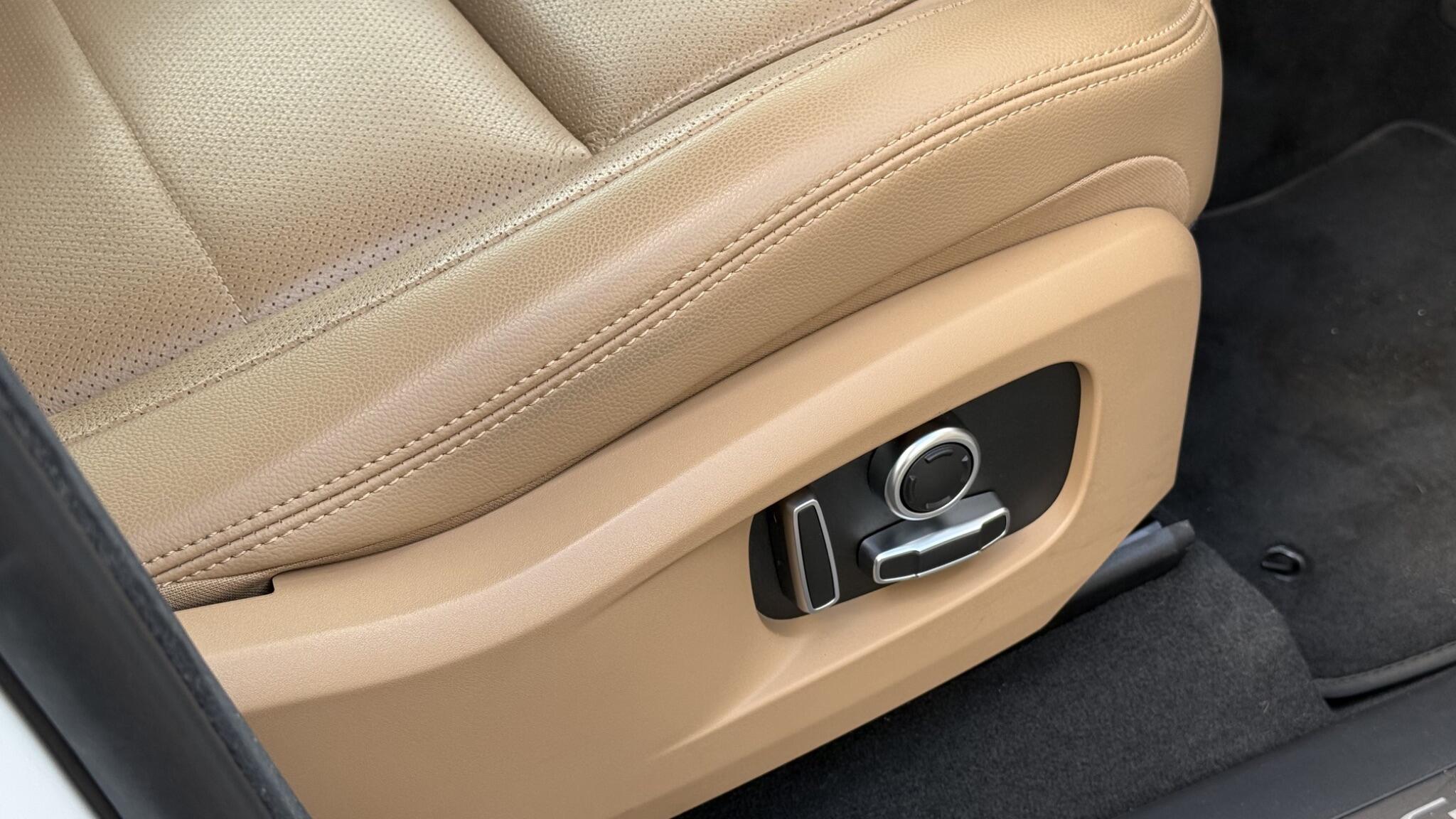 Jaguar F-Pace view 27