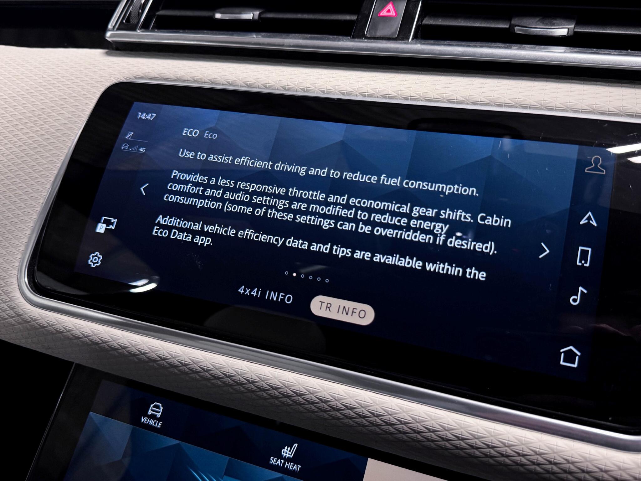 Land Rover Range Rover Velar view 44