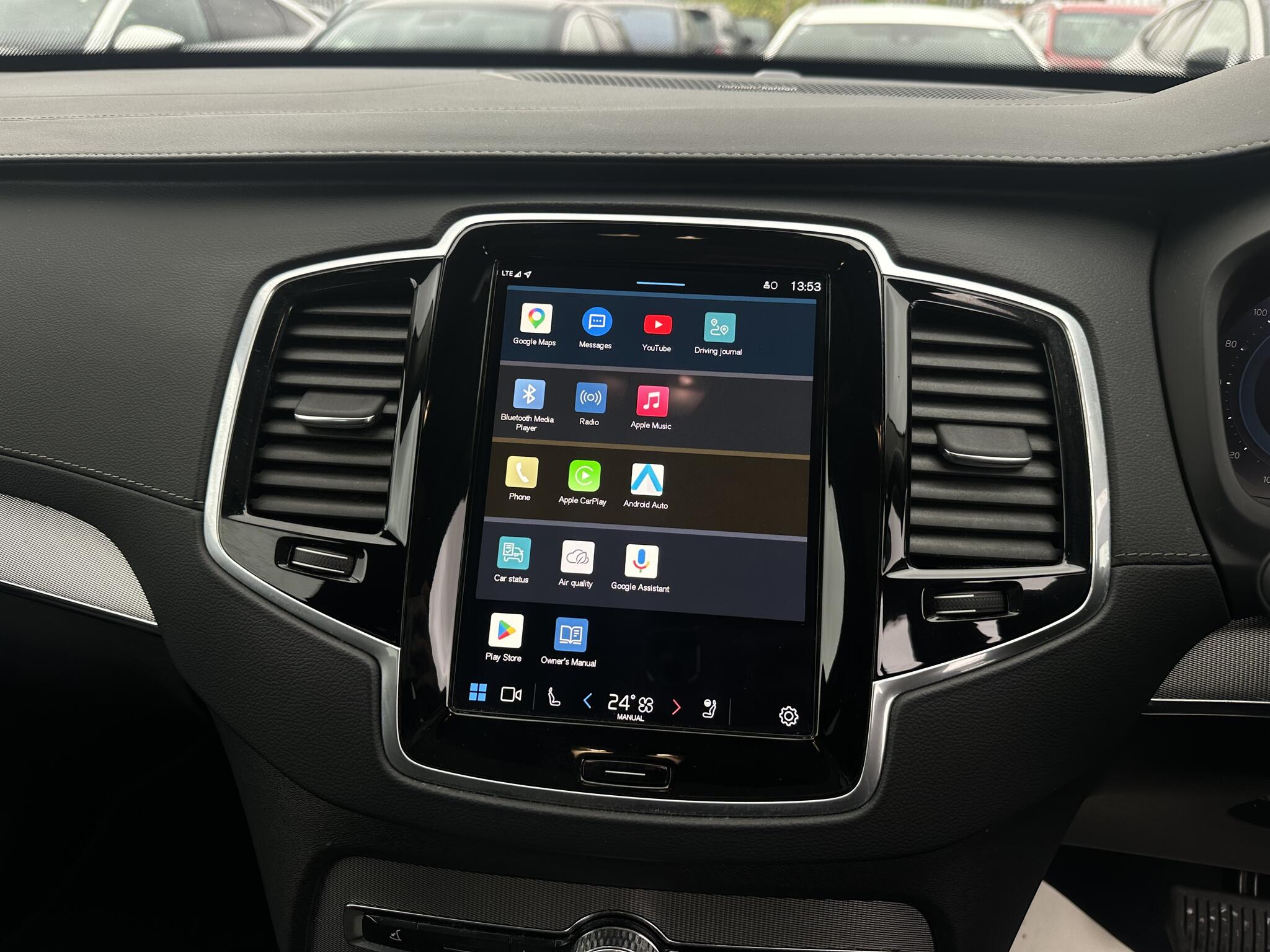 Volvo XC90 view 45