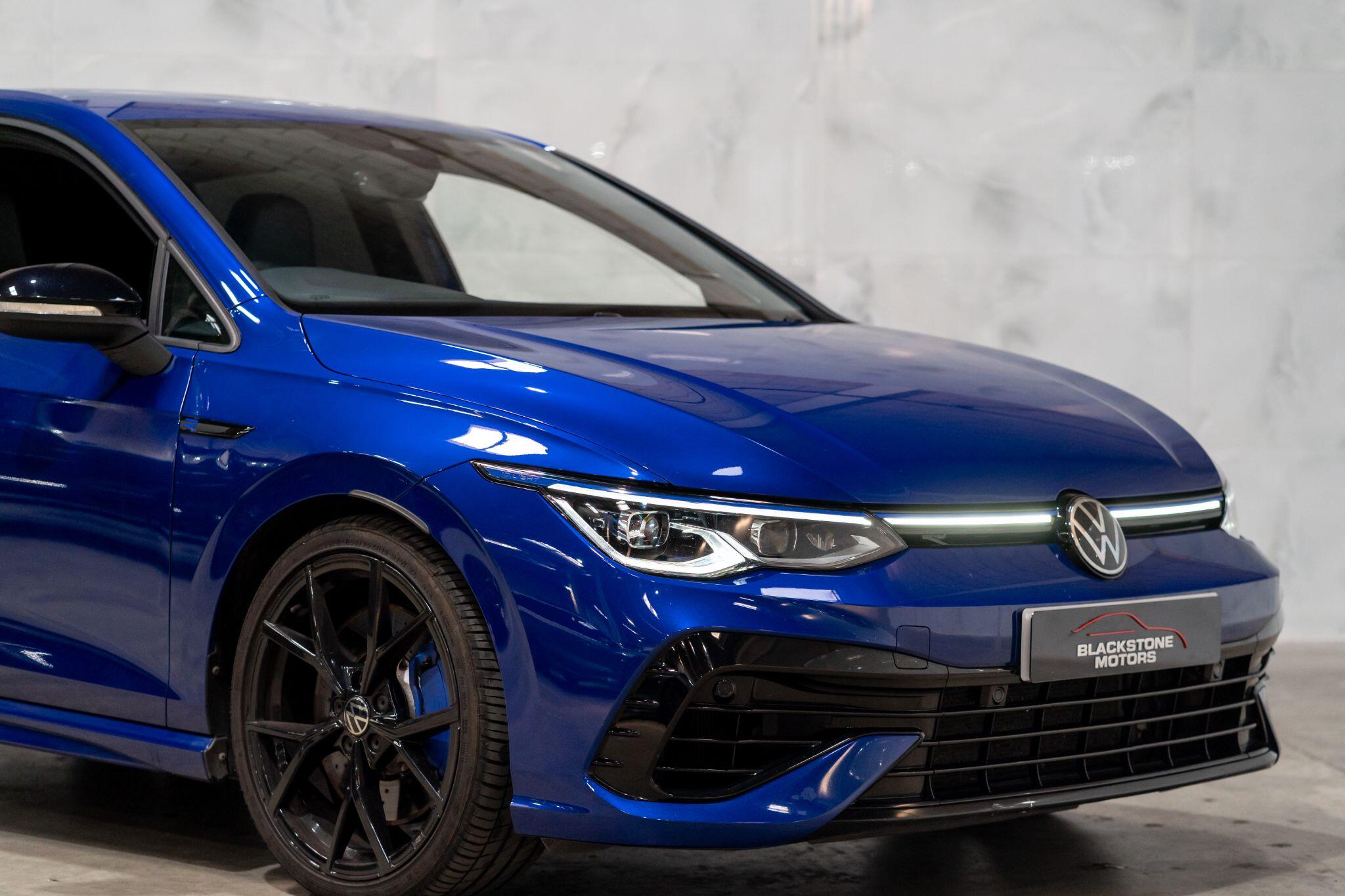 Volkswagen Golf view 9