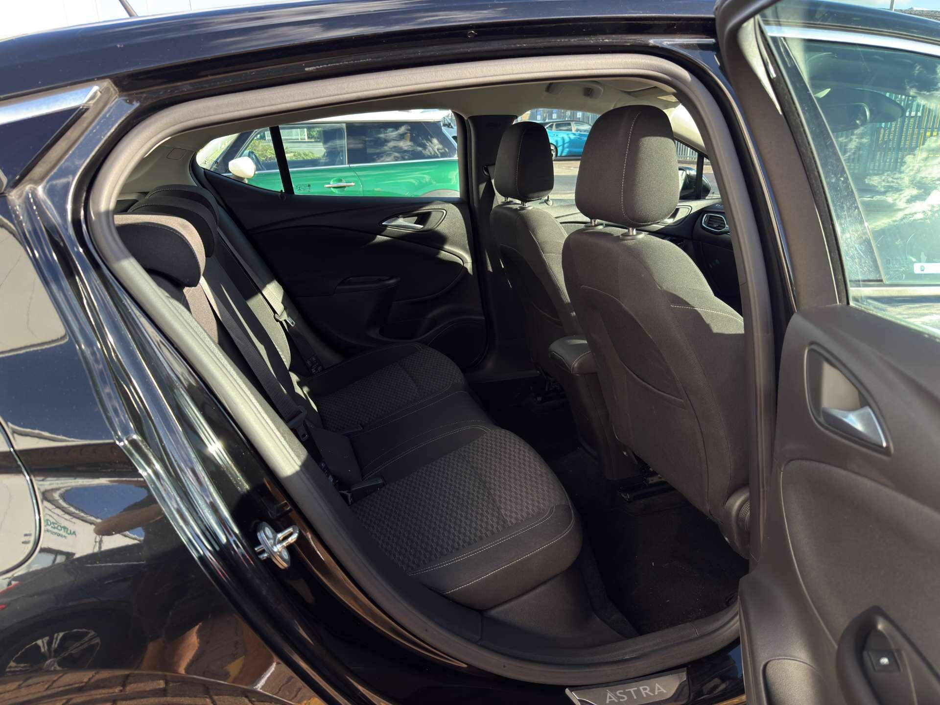 Vauxhall Astra view 41