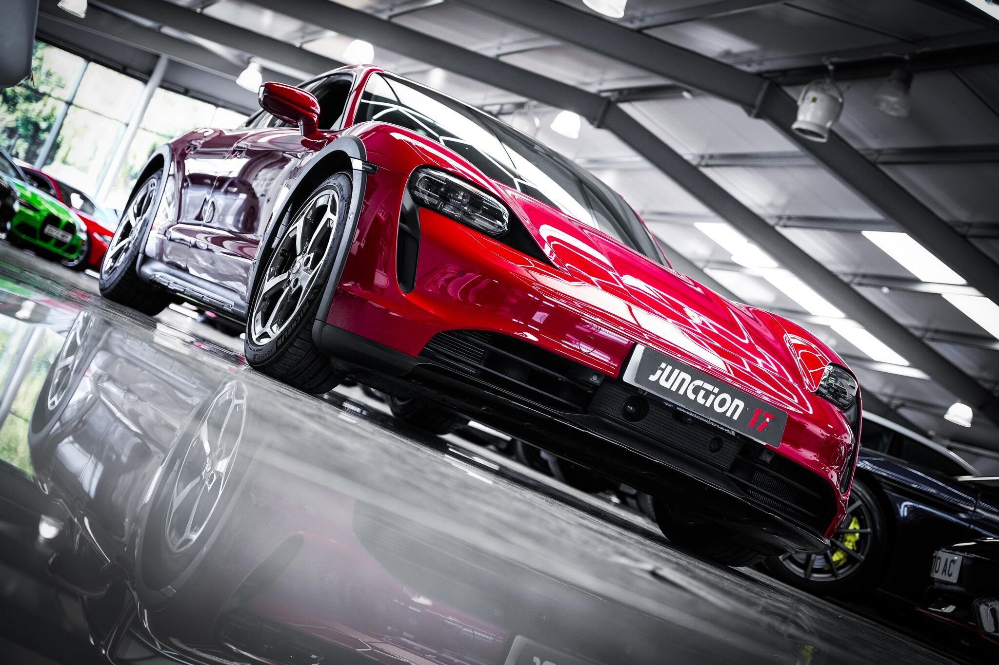Porsche Taycan view 33