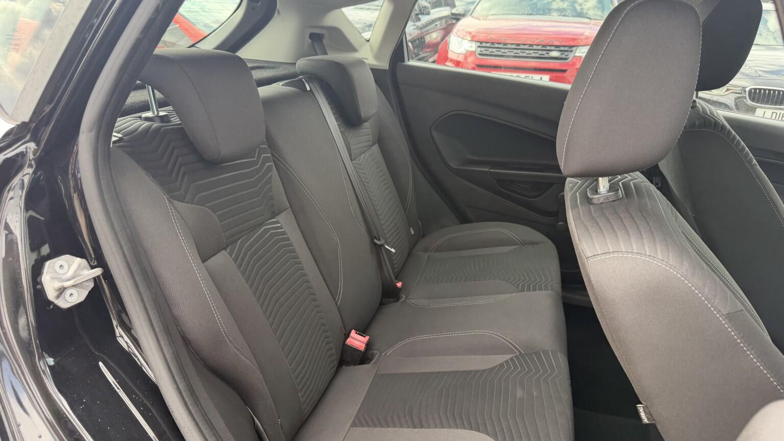 Ford Fiesta view 24
