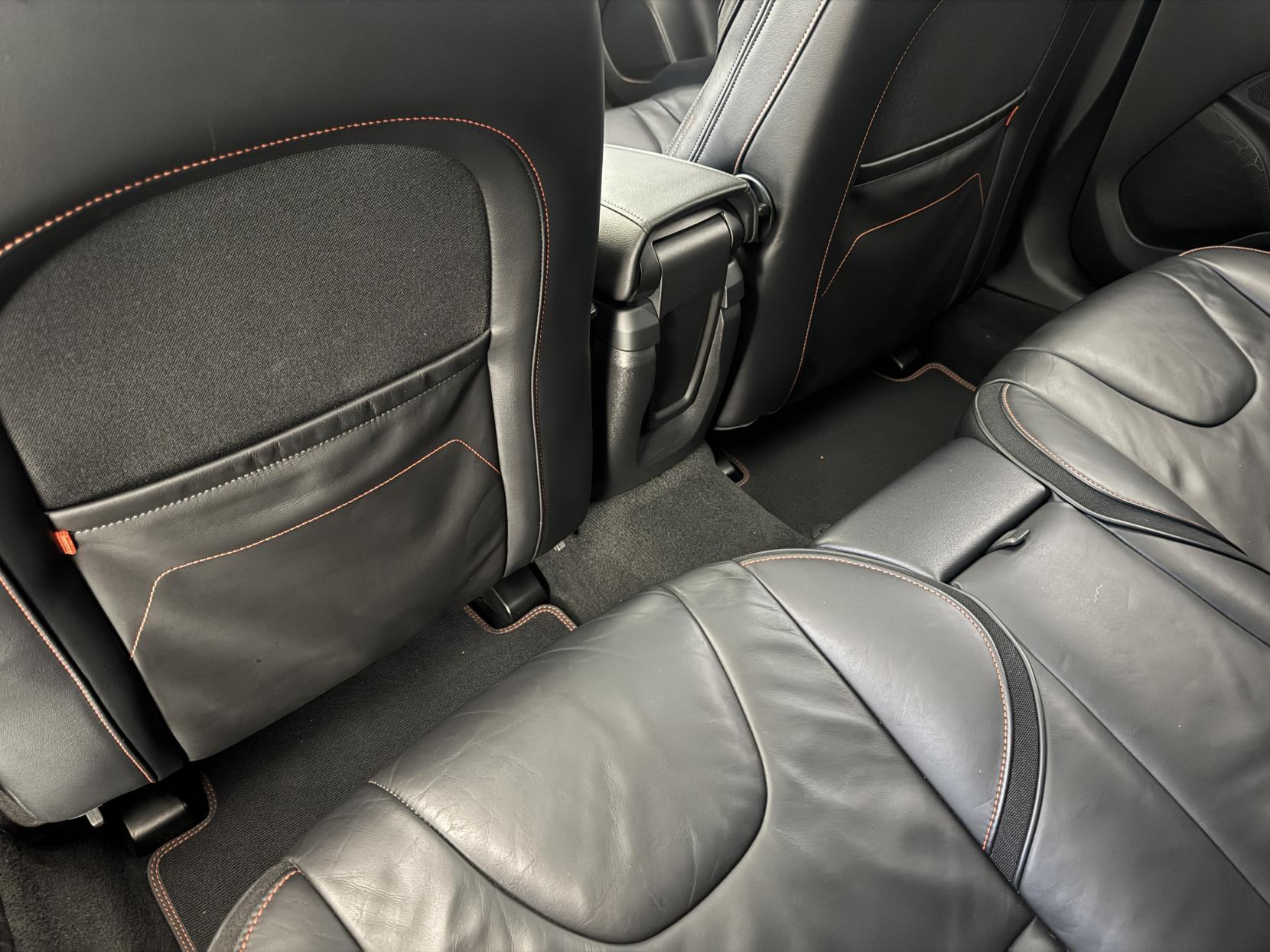 Volvo V40 view 71