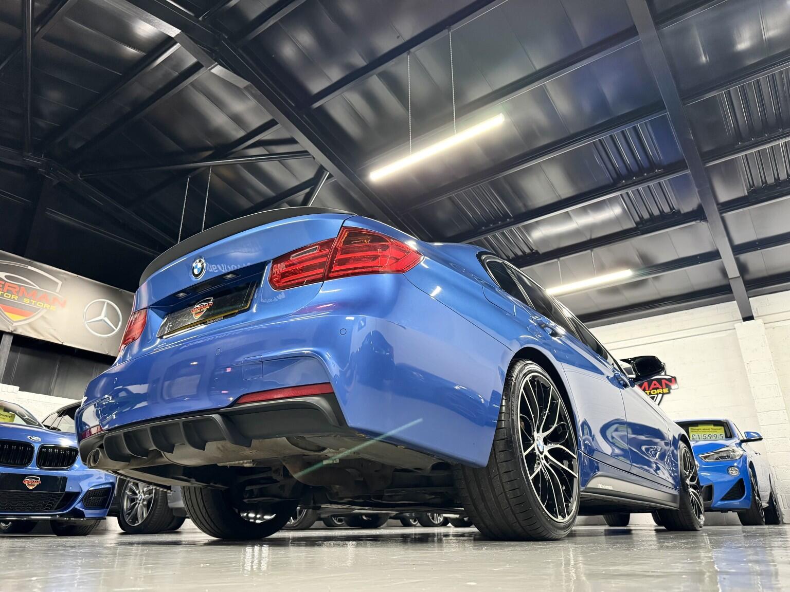 BMW 3 Series view 8