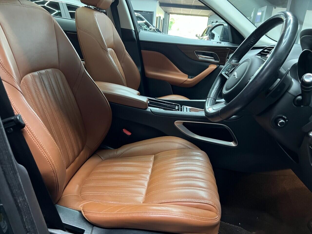 Jaguar F-Pace view 34