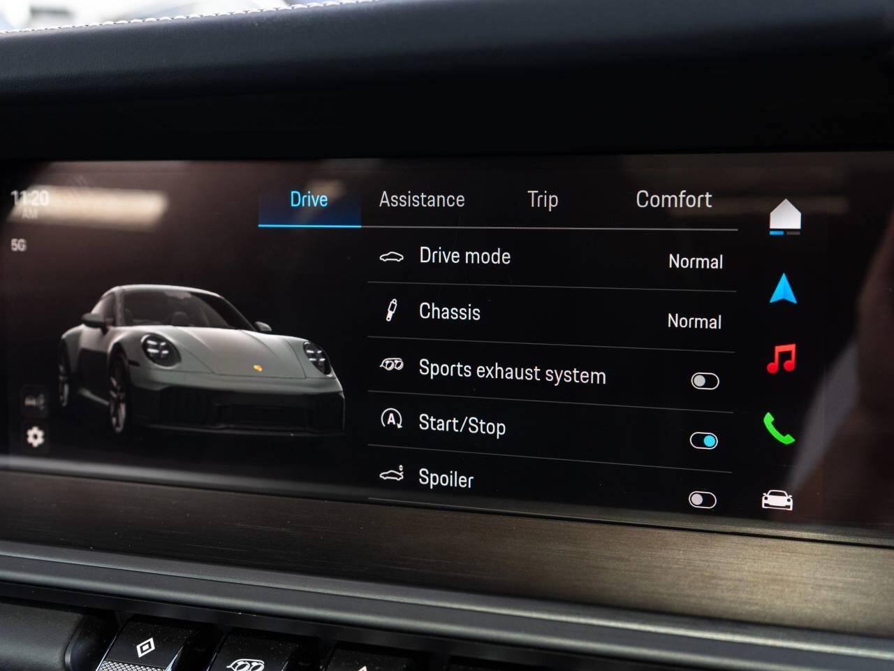 Porsche 911 view 30