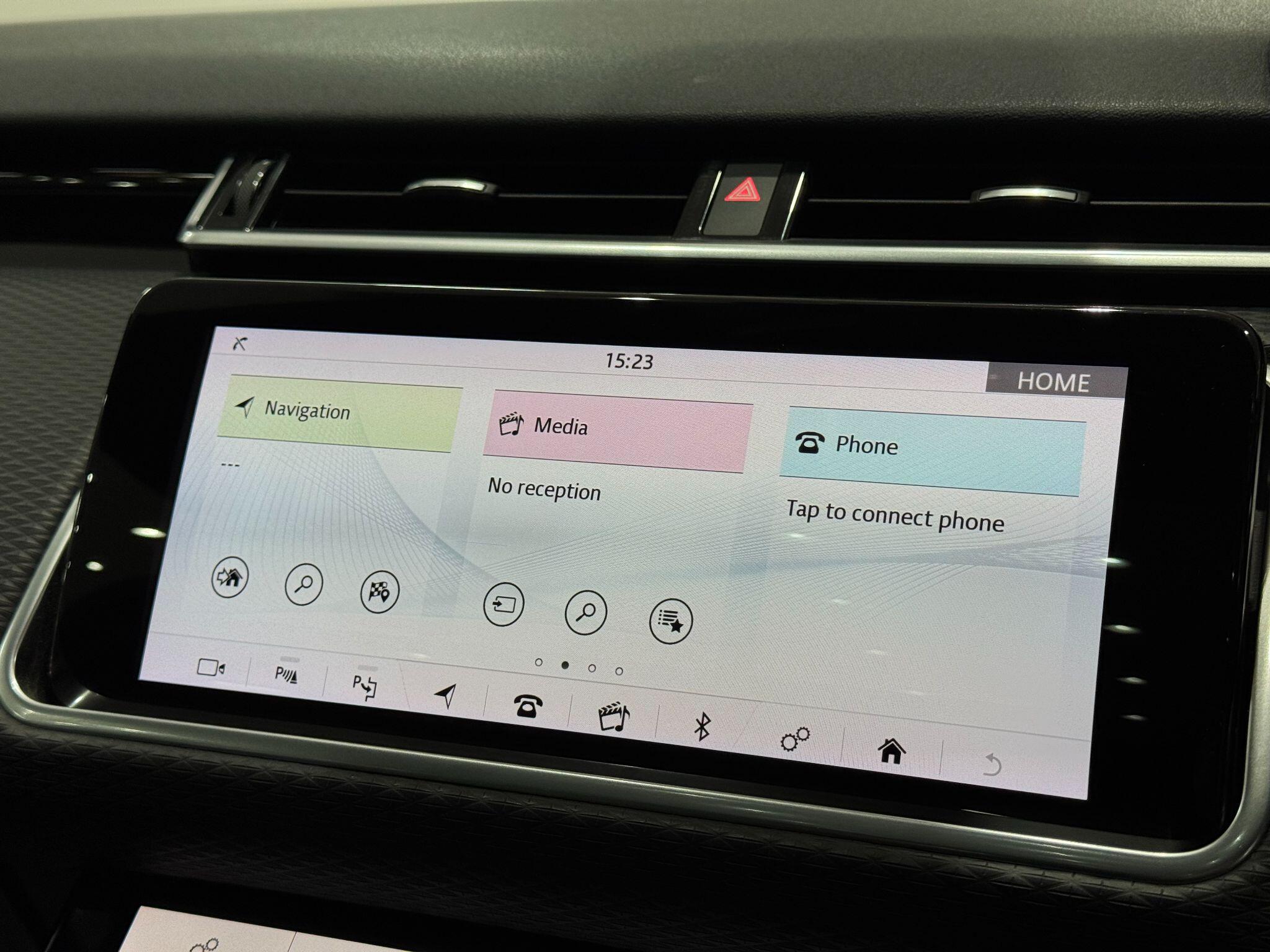 Land Rover Range Rover Velar view 28
