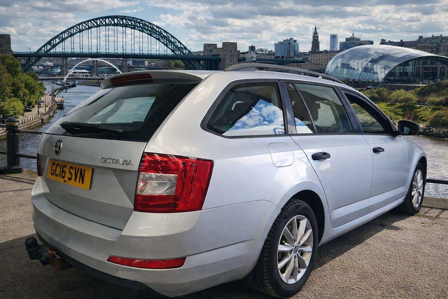 Skoda Octavia view 37