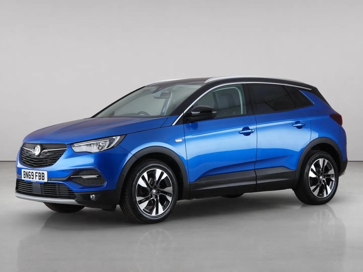 Vauxhall Grandland X view 2