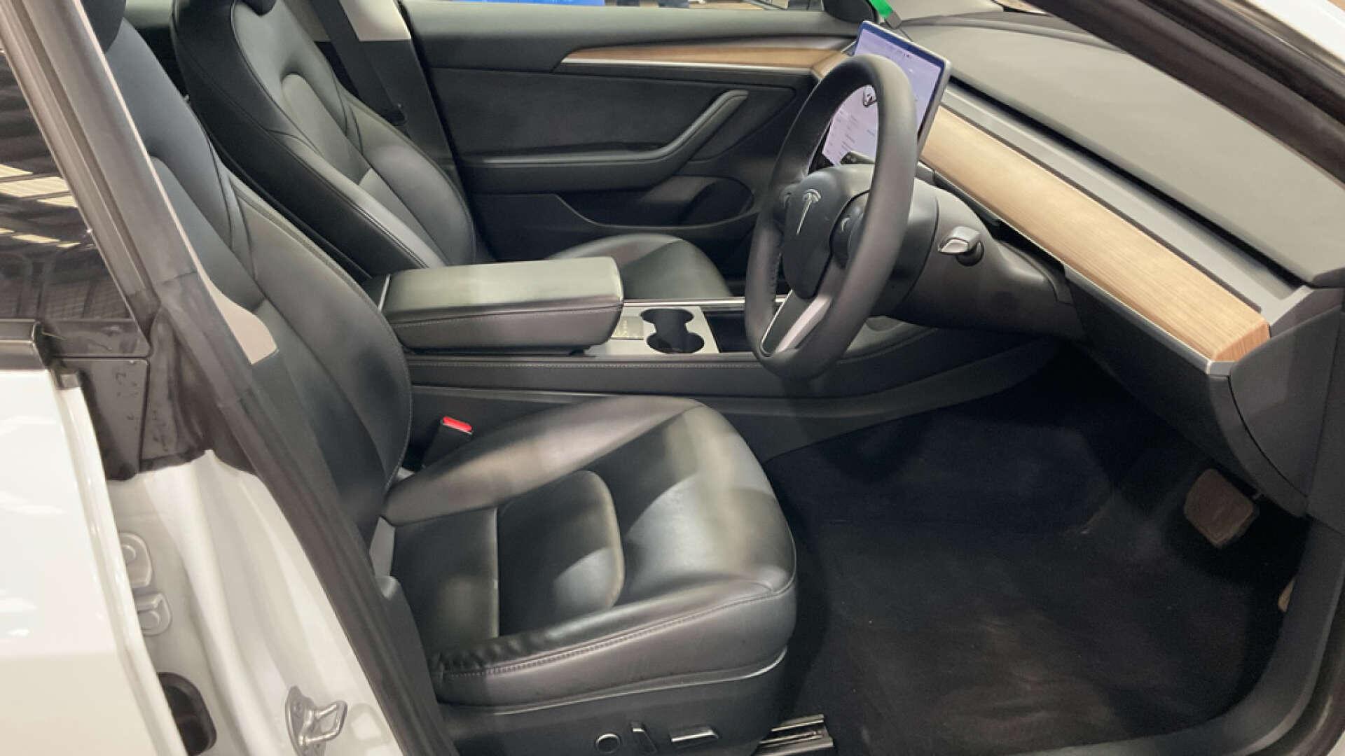 Tesla Model 3 view 9