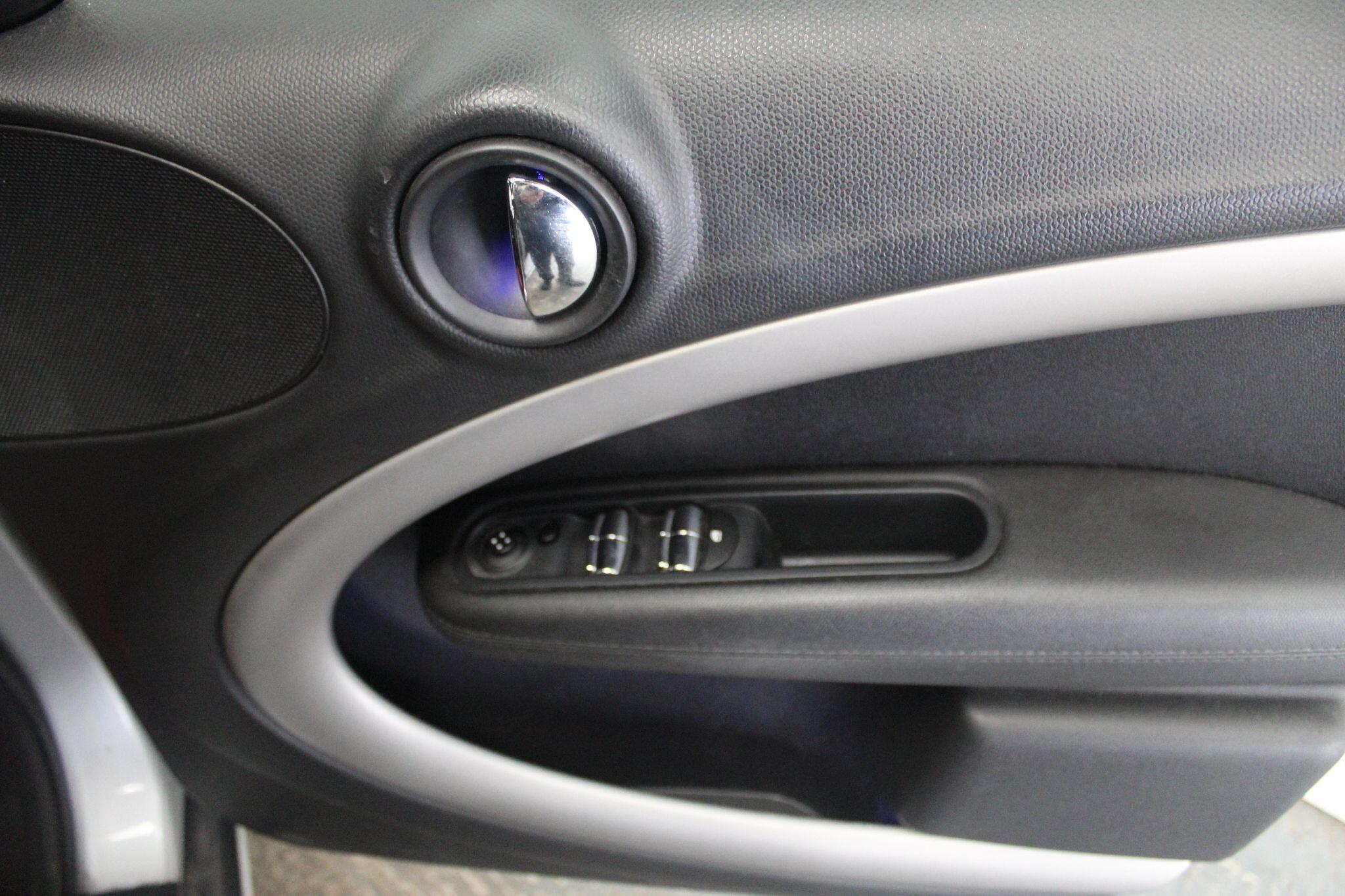 Mini Countryman view 48