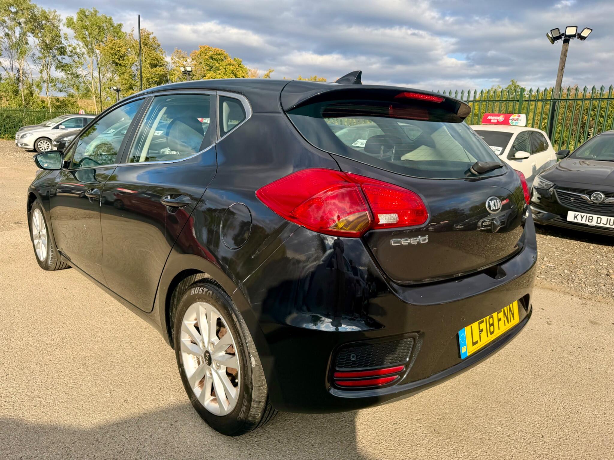 Kia Ceed view 11