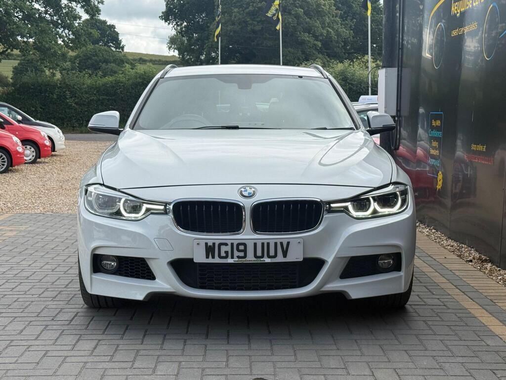 BMW 3 Series view 10