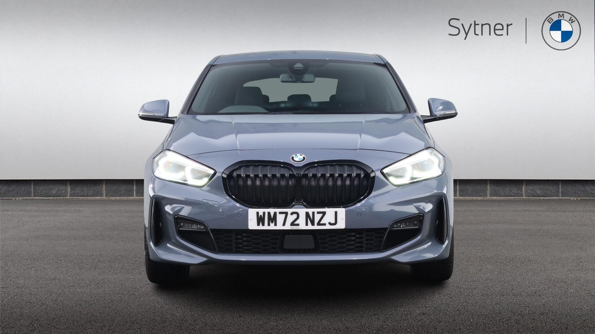 BMW 1 Series view 16