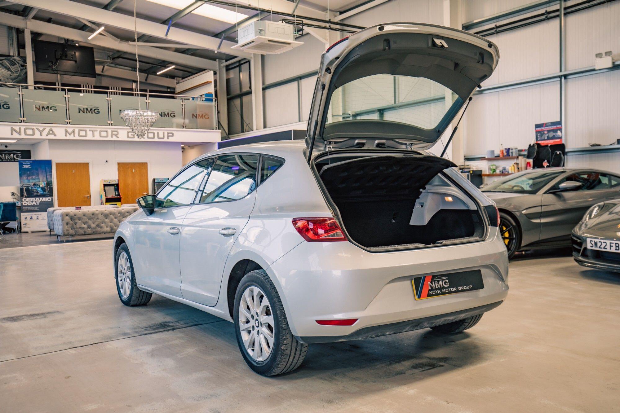 SEAT Leon view 30